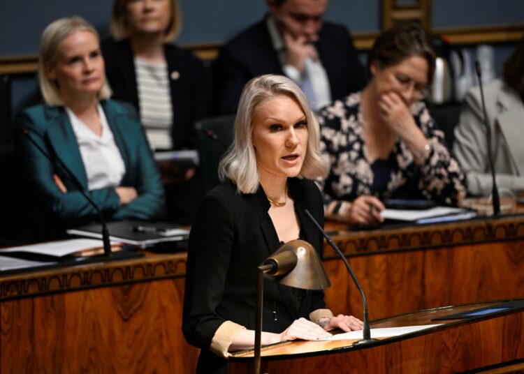 Vasemmistoliiton kansanedustaja Jessi Jokelainen antoi hallituksen kuulla kunniansa eduskunnan täysistunnossa 6. toukokuuta.