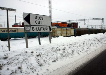 Työnantaja vastaa muun muassa Kotkassa ahtaajien lakkoon rikkurivoimin.