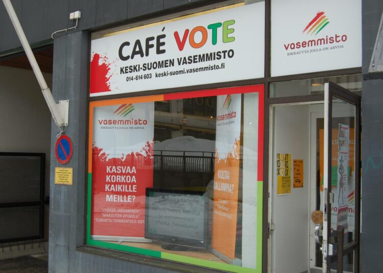 Vasemmistoliiton vaalistartin yhteydessä pidetään myös Jyväskylän keskustassa Café Voten viralliset avajaiset.