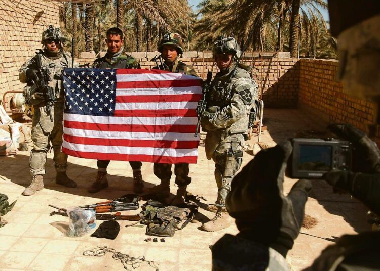 Presidentti Barack Obama on luvannut, että viimeiset amerikkalaiset sotilaat poistuvat Irakista jouluun mennessä.