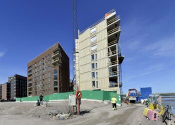 Asuntorakentamista Helsingin Kalasatamassa huhtikuussa 2013.