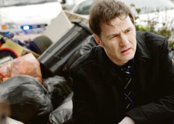 Mark Billinghamin dekkariin pohjaavassa jännärissä rikoskomisario Thorne (David Morrissey) joutuu vastakkain nuorten naisten murhaajan kanssa.