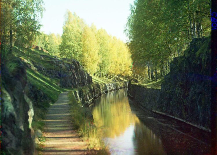 Sergei Prokudin-Gorski: Saimaan kanavan kaunein paikka, Lauritsala 1903.