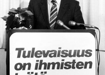 SKDL:n puheenjohtaja Kalevi Kivistö elokuussa 1983.