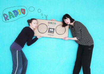 Pohjois-Haagan rautatieaseman Kosmisen piknikin ohjelmistoon kuuluu muun muassa Anniina Kinnusen Radio-installaatio.