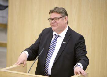 Ulkoministeri Timo Soini totesi oppositiolle, että siltä puuttui vaaleissa kannatus ja yhteistyökyky.