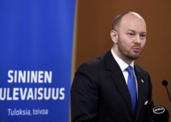 Sinisten puheenjohtaja Sampo Terho pitää SAK:n mielenilmausta sosiaalidemokraattien operaationa.