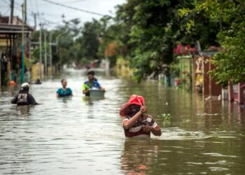 Satoja miljoonia ihmisiä enemmän on vaarassa altistua äärimmäisille lämpöaalloille ja kymmeniä miljoonia lisää on vaarassa nähdä nälkää, IPCC varoittaa tulevassa raportissaan.