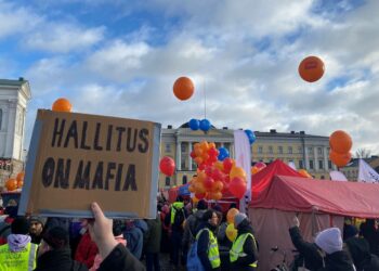 Jan Österbergin kyltissä oli terveiset maan hallitukselle.