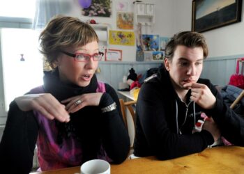 Aku Hirviniemellä  ja Aino-Kaisa Pekosella on läheiset ja lämpimät välit. Tekemisissä ollaan melkein päivittäin.