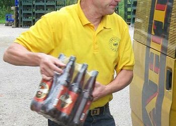 Pekka Kääriäinen vertaa pienpanimoiden oluita lähiruokaan. Niissäkin käytetään puhtaita suomalaisia raaka-aineita.