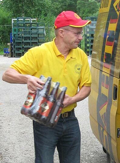 Pekka Kääriäinen vertaa pienpanimoiden oluita lähiruokaan. Niissäkin käytetään puhtaita suomalaisia raaka-aineita.