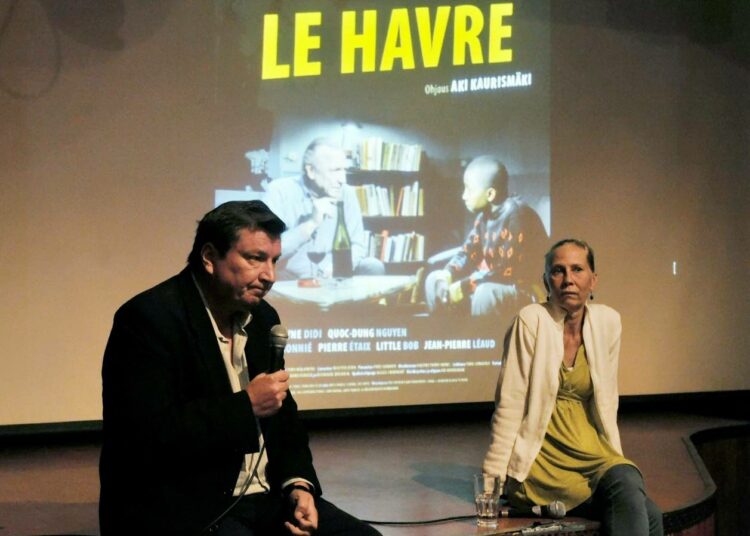 Ohjaaja Aki Kaurismäki ja näyttelijä Kati Outinen esittelivät Le Havrea suomalaisille viime vuoden syyskuussa.