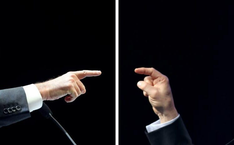 Ranskan presidentinvaaleissa kiistellään muun muassa talouskurisopimuksesta ja maahanmuutosta. Vasemmalla sosialistien François Hollande ja oikealla nykyinen presidentti Nicolas Sarkozy.