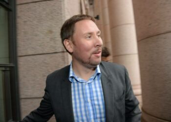 Kulttuuri- ja urheiluministeri Paavo Arhinmäki on käynnistänyt tekijänoikeuslain uudistamisen.