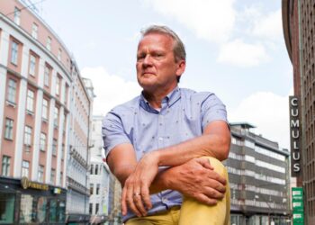 Leikkausten sijasta Suomen kannattaisi investoida rohkeasti koulutukseen ja sen uudistamiseen, kannustaa professori Pasi Sahlberg.