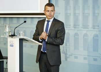 Valtiovarainministeri Petteri Orpo julisti viime viikolla, että korkea veroaste ja hyvinvointi eivät kuulu yhteen.