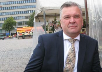 Puheenjohtaja Sauli Väntin mukaan Sähköliitto on valmis neuvottelemaan Teknologiateollisuuden kanssa, mutta työnantajilta ei ole löytynyt edes vapaata neuvottelupäivää.