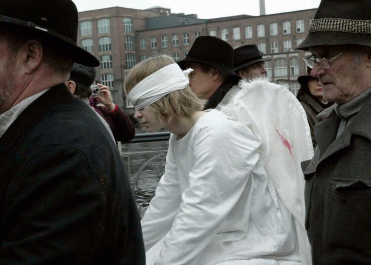Sisällissotaa muistettiin Tampereella 6. 4. 2008 järjestetyssä kaupunkinäytelmässä, jota kutsuttiin Sovinnon päiväksi.