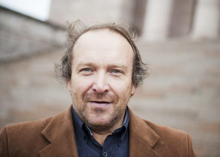 Kansanedustaja Teuvo Hakkarainen.