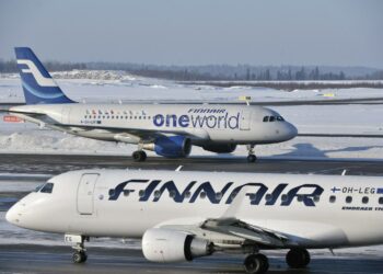 Finnair on yksi yt-neuvotteluja ketjuttaneista yhtiöistä.