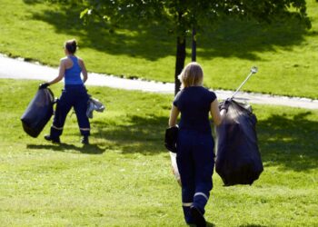 Leikkausten sijaan on voimavarat keskitettävä uusien työpaikkojen luomiseen ja olemassa olevien säilyttämiseen.