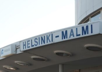 Keskusta käy Malmin lentokenttäpäätöksellä kuntavaalikampanjaa.