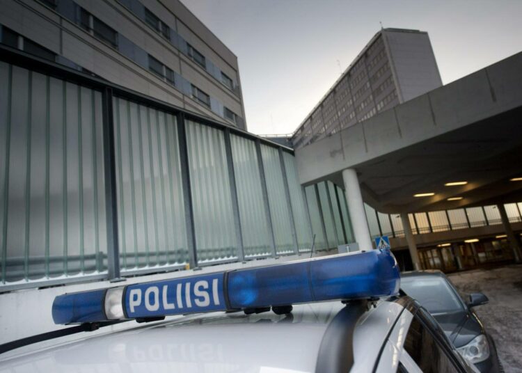 Sisäministeri Mykkäsen mukaan poliisille ei olla antamassa oikeutta potilastietojärjestelmien käyttöön.