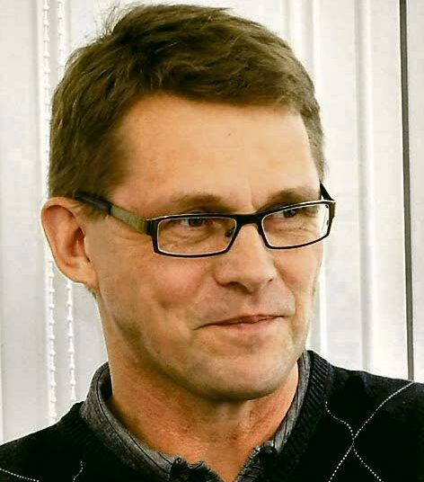 Matti Vanhanen johtaa porvarihallitusta.