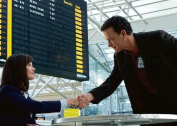 Terminaali on draamakomedia New Yorkiin saapuvasta itäeurooppalaisesta, jonka kotimaassa on puhjennut sota. Kuvassa: Tom Hanks ja Catherine Zeta-Jones.