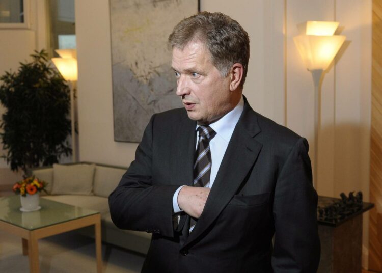Presidentti Niinistö kehotti uuden vuoden puheessaan tiistaina jokaista miettimään, mistä voisi luopua.