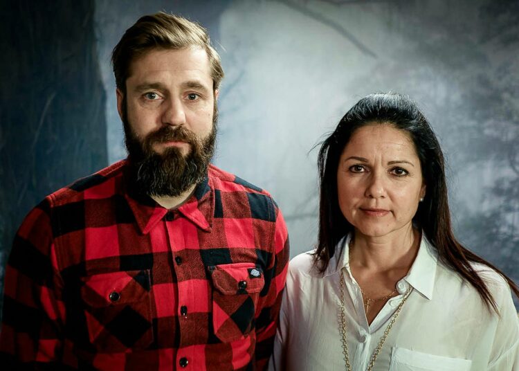 Jukka ja Kristiina avioituivat kuusi vuotta sitten. Pian sen jälkeen pariskunta huomasi seksielämänsä hiipuvan. Nyt he yrittävät pelastaa liittonsa seksuaaliterapian avulla.
