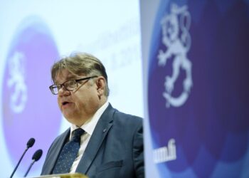 Ulkoministeri Soinin aborttikannanottoja on vaikea erottaa hänen roolistaan Suomen ulkoministerinä.