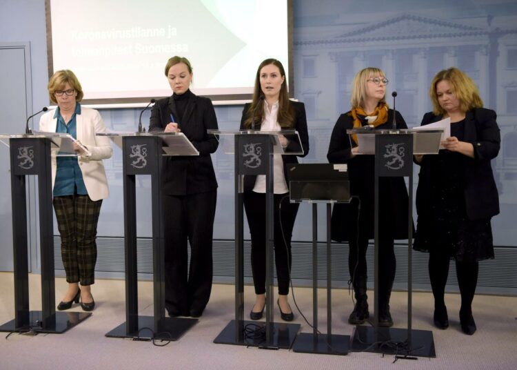 Historiallinen päivä 16.3.2020: ministerit julkistivat Suomen olevan poikkeusoloissa.