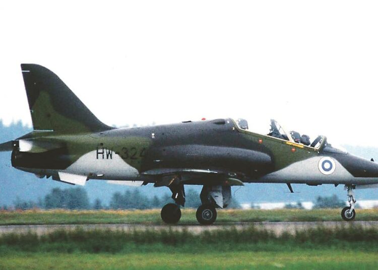 Suomalaistenasiantuntijoiden mielestä ilmavoimien Hawkit sopisivat hyvin Puolan melko mittavien ilmavoimien harjoituskoneeksi.