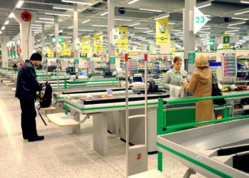 Joka neljäs suomalainen työntekijä on tällä hetkellä epätyypillisessä työsuhteessa tai on joutunut itsensä työllistäjäksi.