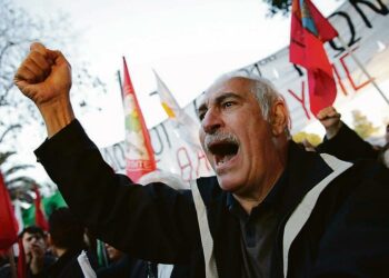 Euroopan unionin liitokset natisevat.