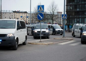 Väitöstutkimuksen mukaan poliisin salaisten tiedonhankintakeinojen sääntelyä, käytäntöjä ja valvontaa on kehitettävä.