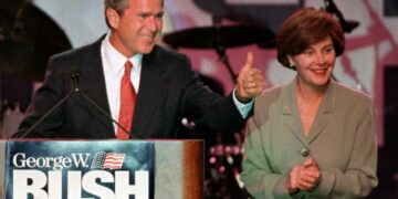 Presidentti George W. Bush pohjusti tulevia sotatoimia.
