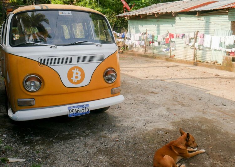 El Zontessa bitcoin-symboliin törmää kaikkialla.