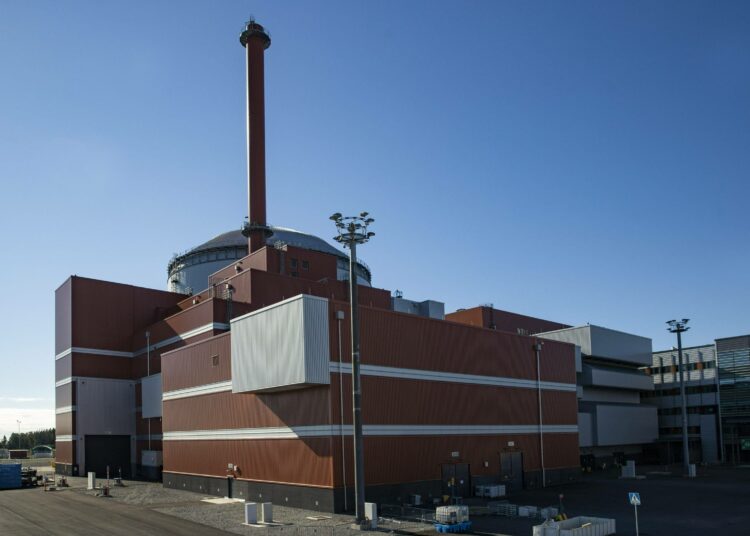 Olkiluoto 3 palaa sähköntuotantoon ensi viikolla arviolta 11 päiväksi.