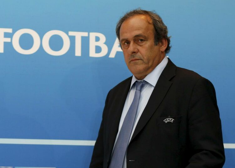 Michel Platini on edelleen Uefan virallinen ehdokas Blatterin seuraajaksi.
