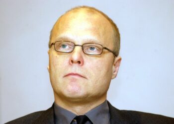 SAK:n ekonomisti Erkki Laukkanen puhui Kirkkonummella vappuna.