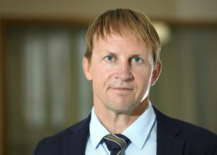 Tuomioistuinviraston ylijohtaja Riku Jaakkolan mukaan juttujen vanhenemista ei tarvitse pelätä, vaikka käsittelyajat koronaepidemiasta johtuen venyvät.