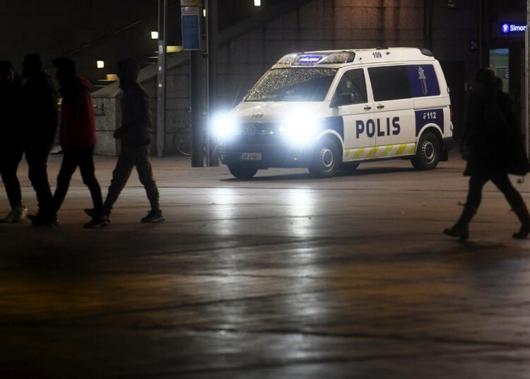Poliisin mukaan Suomessa on noin 10 katujengiä, joissa on 100–200 jäsentä.