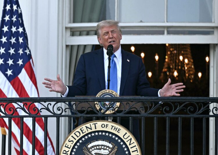 Yhdysvaltain presidentti Donald Trump on uhonnut milloin ostavansa, milloin valloittavansa Grönlannin – vaikka sotavoimin.