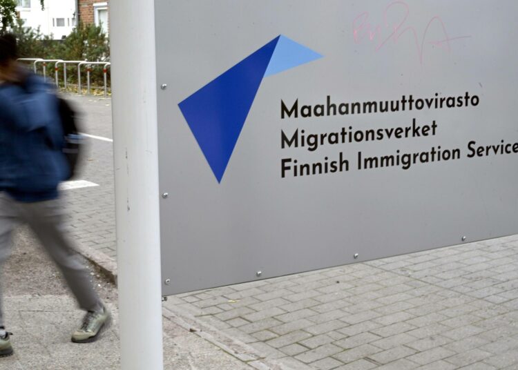 Maahanmuuttovirasto ei enää hyväksy Palestiinan passia henkilöllisyyden todisteeksi.