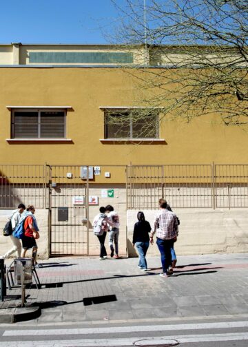 Sant Boin yläaste on monikulttuurinen, ja arki sujuu pääosin ilman ongelmia.