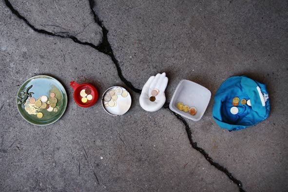 Omat kupit mukaan, kehottaa taiteilija Fredrika Biström.