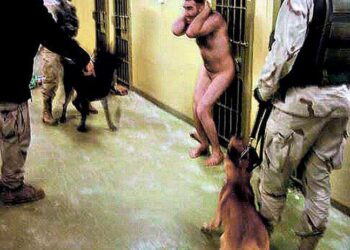 Nämä kuvat irakilaisesta Abu Ghraibin vankilasta järkyttivät maailmaa, mutta vankien kiduttamisen Yhdysvallat aloitti jo Afganistanissa.